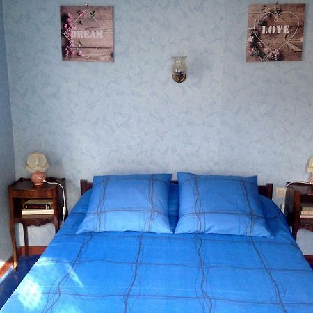 Chambres D'Hotes Et Gite Chez Martine Barr Ngoại thất bức ảnh